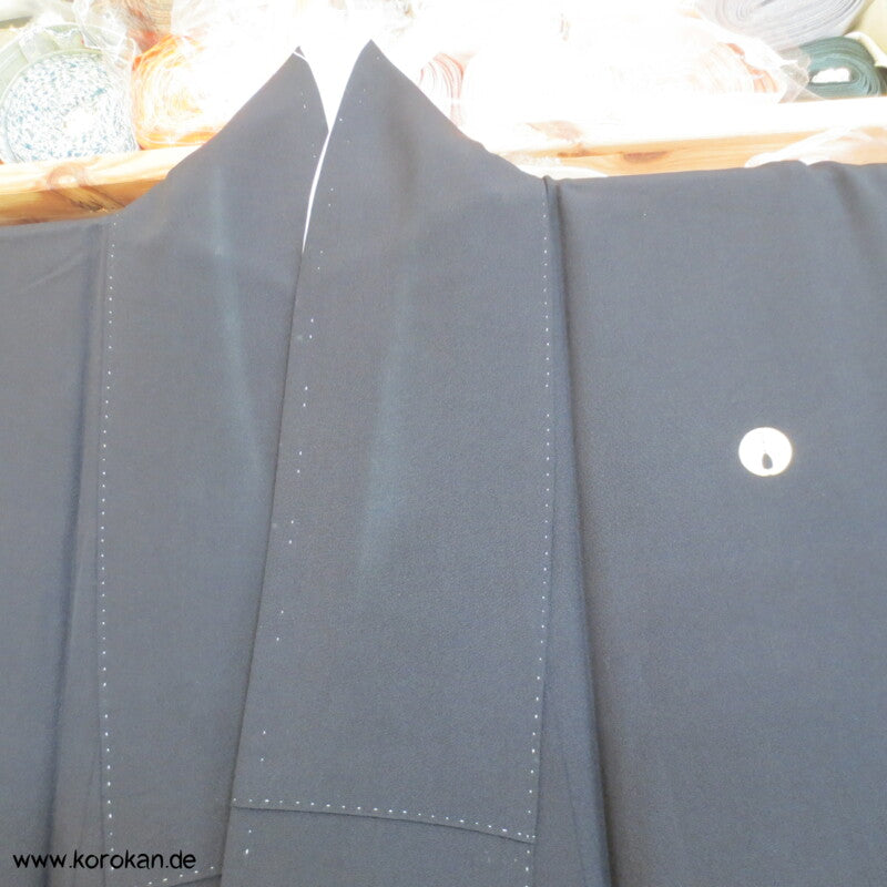 Tempellandschaft mit Stickerei Tomesode Kimono Seiden Kimono