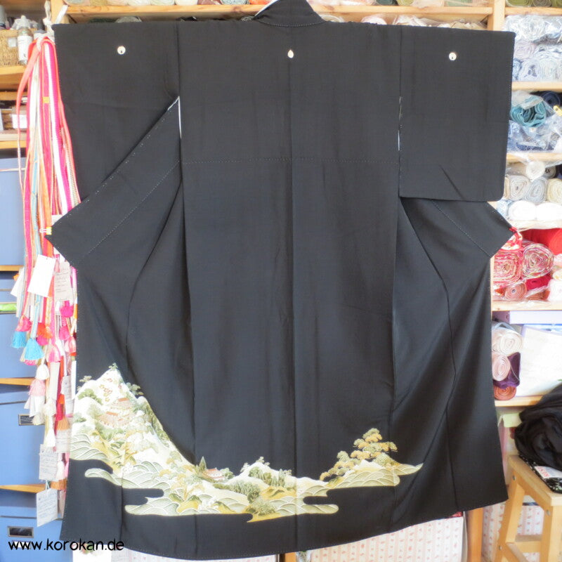 Tempellandschaft mit Stickerei Tomesode Kimono Seiden Kimono