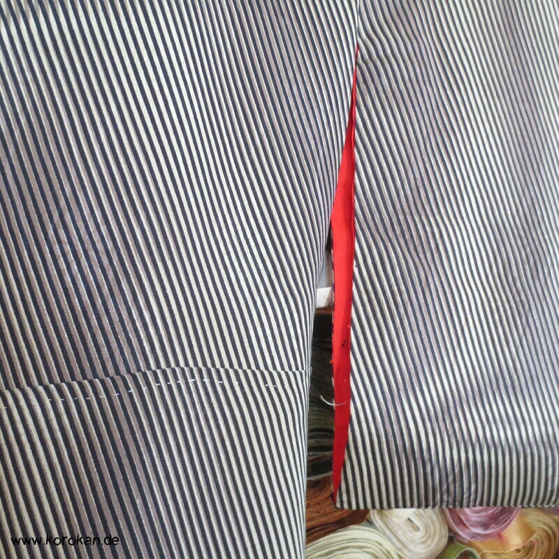 Komon Kimono mit feinem diagonalem Streifen annual growth Muster