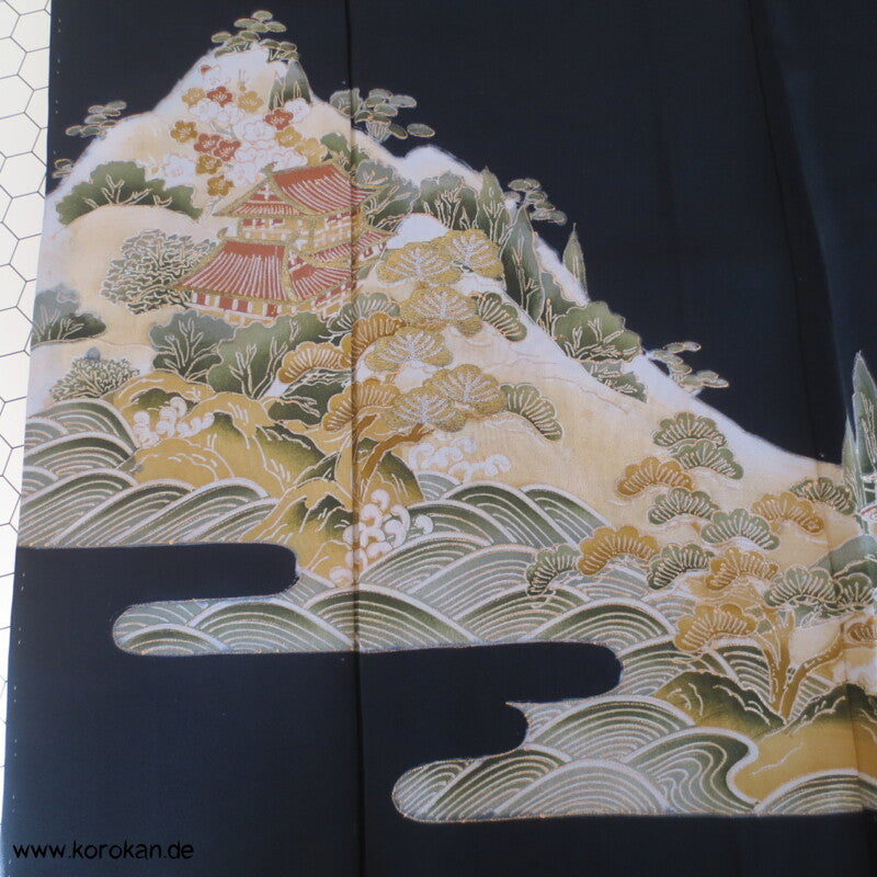 Tempellandschaft mit Stickerei Tomesode Kimono Seiden Kimono