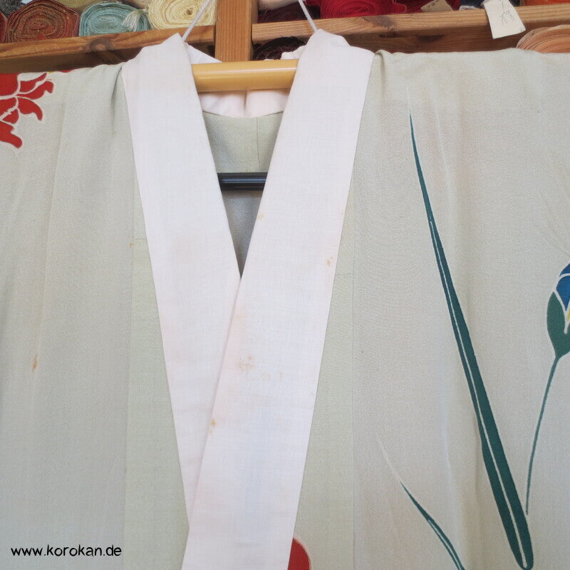 Seide Juban Unterkimono Iris auf kieselfarbenem Crepe