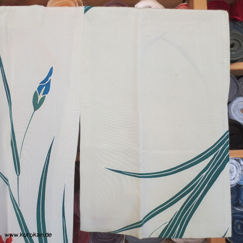 Seide Juban Unterkimono Iris auf kieselfarbenem Crepe