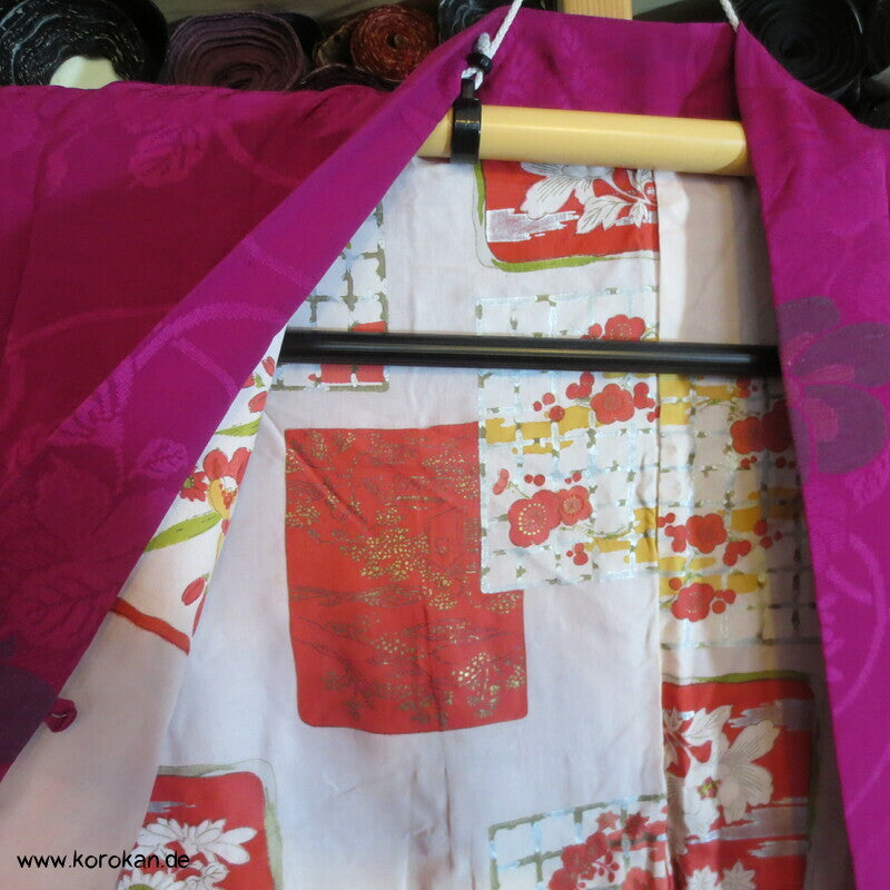 Urushi und Silber Seidenbrokat Ume Blüten antike Haori Kimono Jacke