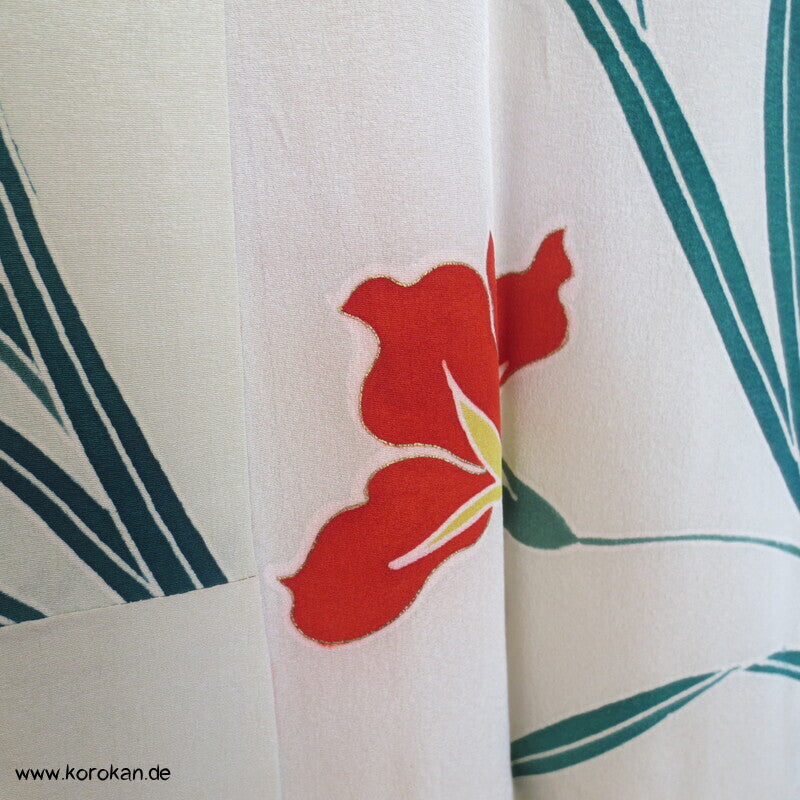 Seide Juban Unterkimono Iris auf kieselfarbenem Crepe