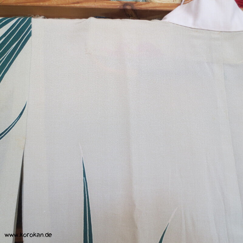 Seide Juban Unterkimono Iris auf kieselfarbenem Crepe