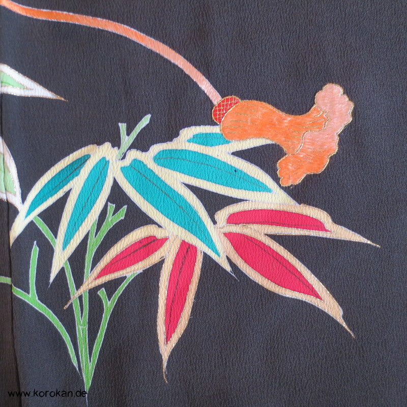 Fächermuster Tomesode / schwarzer Chu Furisode, rotes Futter