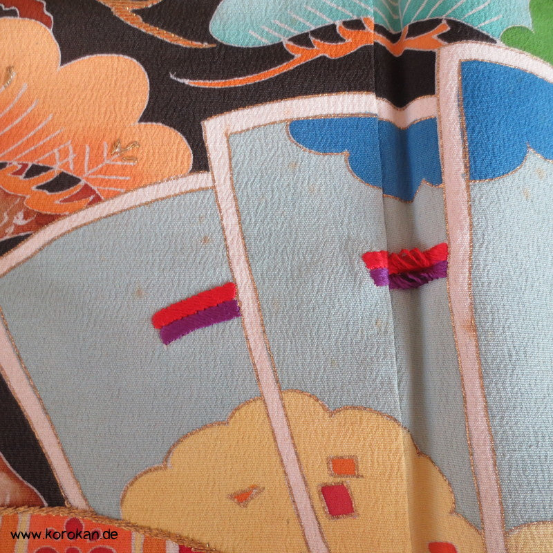 Fächermuster Tomesode / schwarzer Chu Furisode, rotes Futter