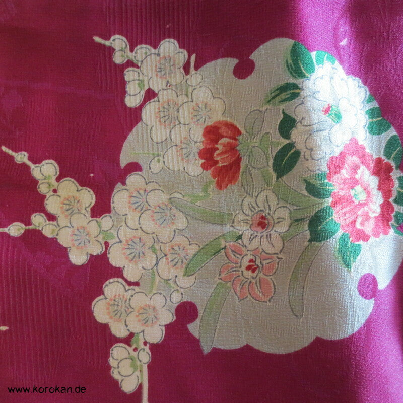 Schneeflocken auf pink Haori Kimono Jacke Blüten Seidendamast