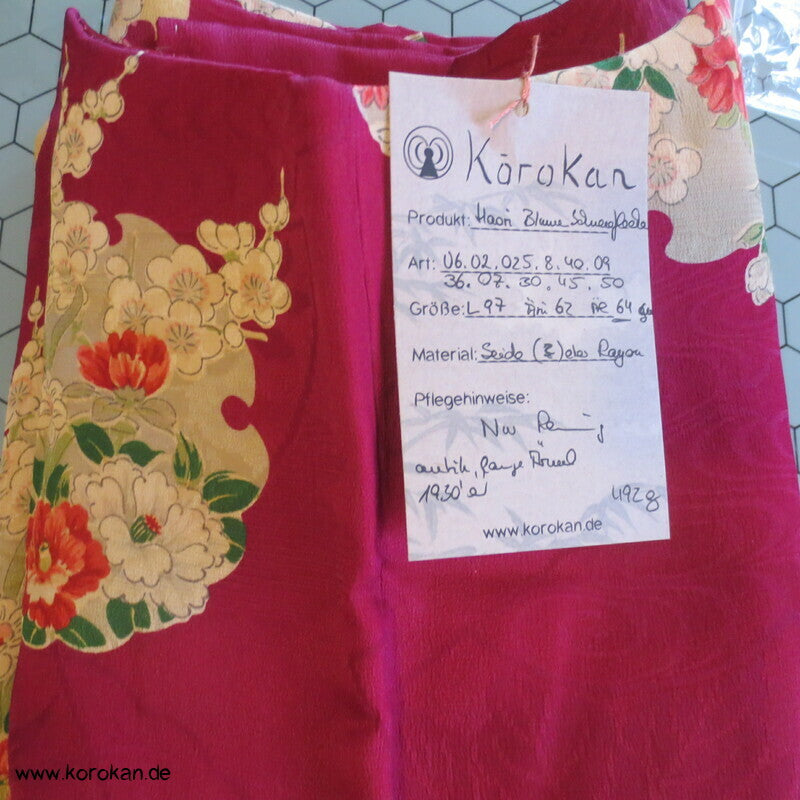 Schneeflocken auf pink Haori Kimono Jacke Blüten Seidendamast