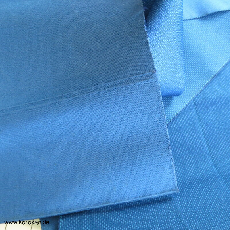 abstrakte Welle auf blau Nagoya Obi