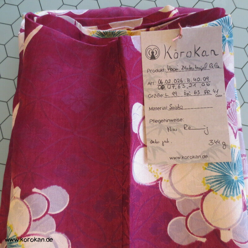 Blütenkringel auf lila - Rinzu Damast Seide Haori Jacke