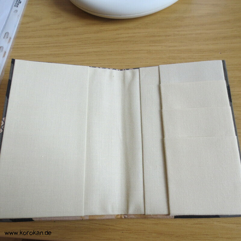 Brieftasche / Scheckkartentasche, dezente Farben