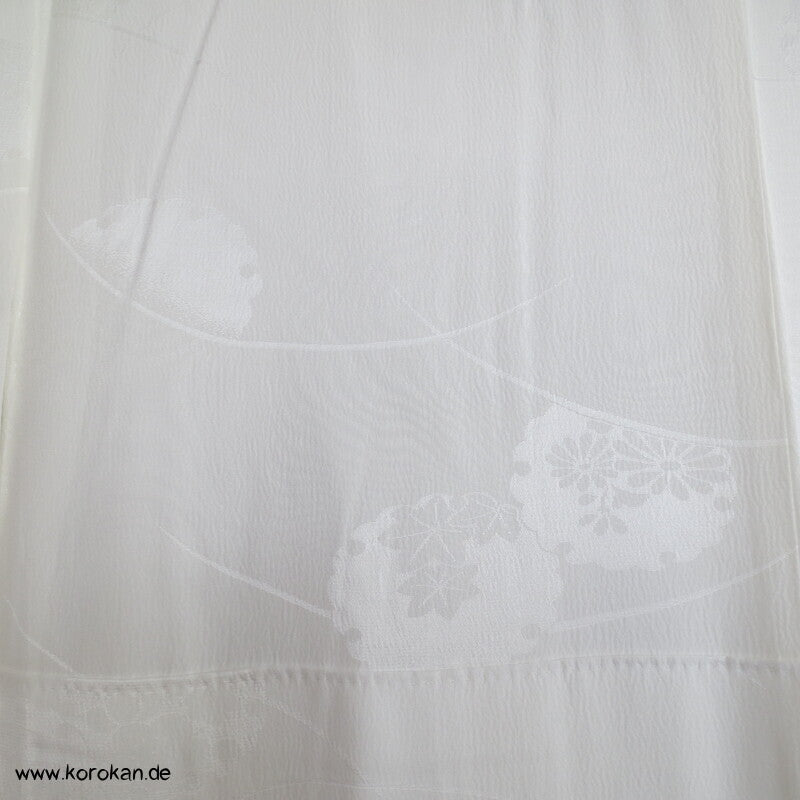 heller Seidendamast Schneeflockensymbole Juban Unterkimono, neu