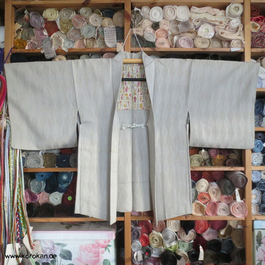 hellgraue Haori Kimono Jacke Seiden Lurex Tatewaku Jacquard
