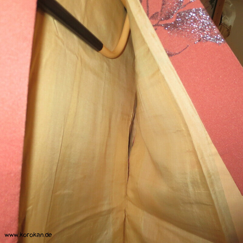 glitzernde Rosen auf altlachs Seidenjacquard 1960'er Komon Kimono
