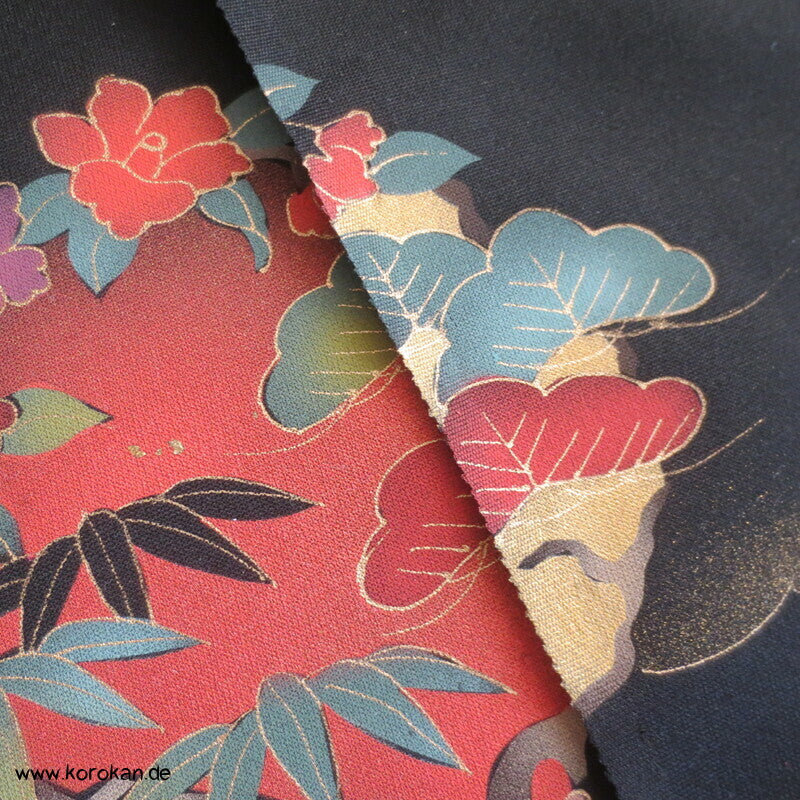 Kusudama, schwarzer Seidencrepe Haori Kimono Tanmono Stoffrolle