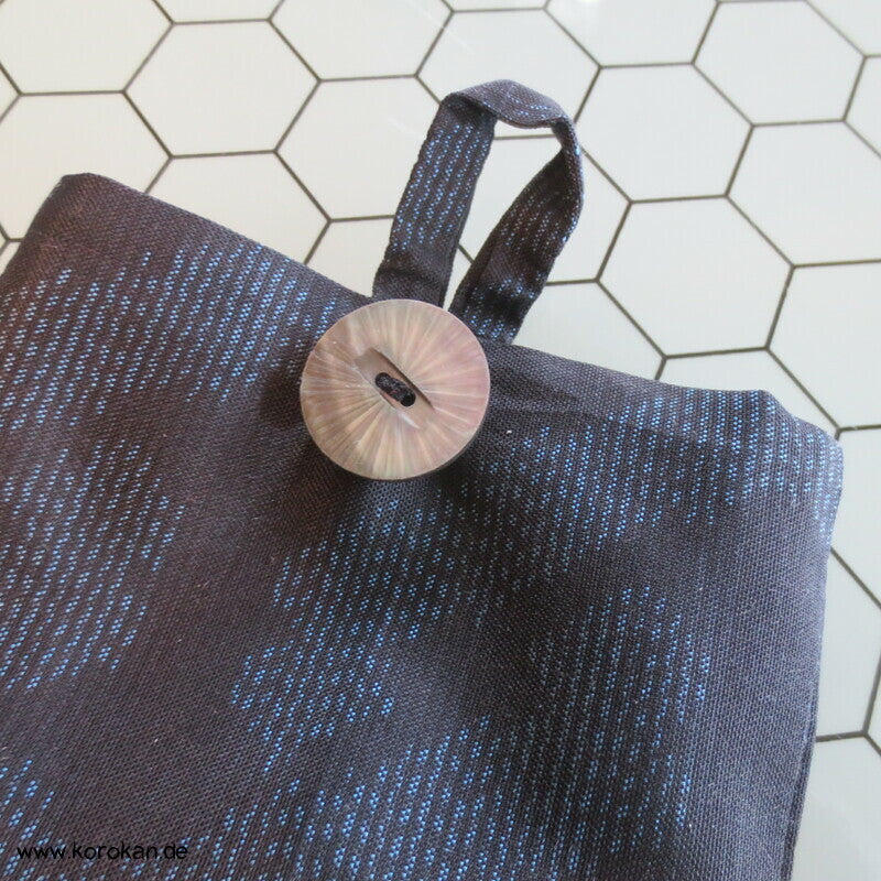 Handytaschen - Schutzhüllen aus Regenmantel Seide, gefüttert