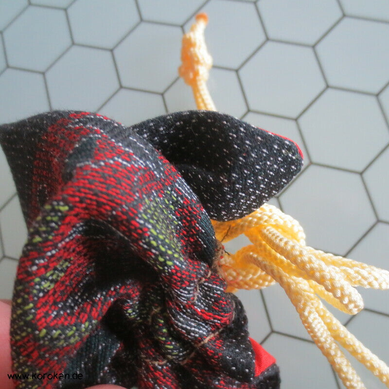 kleiner Zugbeutel - Schmuckbeutelchen, japanische Wolle / Seide