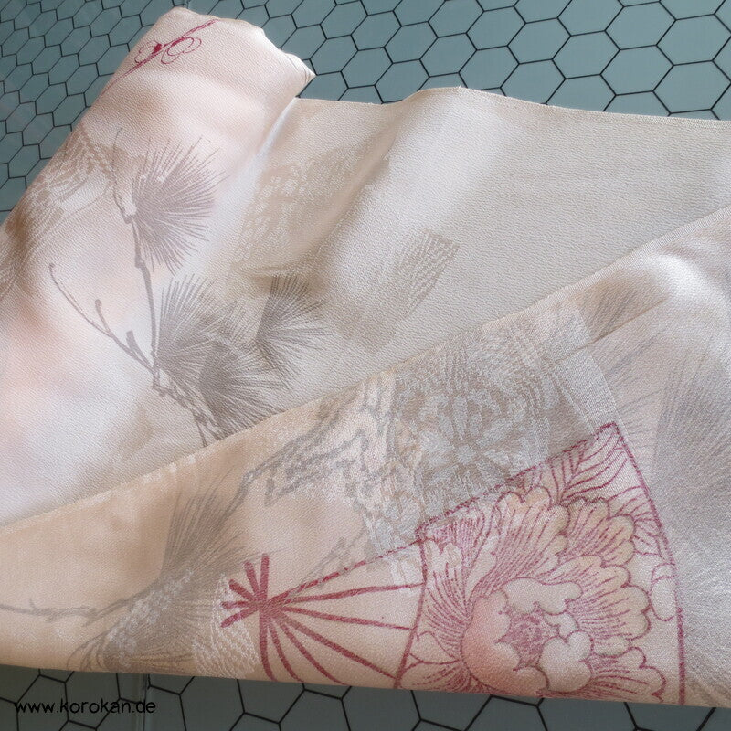 Umeblüten, Kiefer, Fächer antike Juban Kimono Seiden Stoffrolle