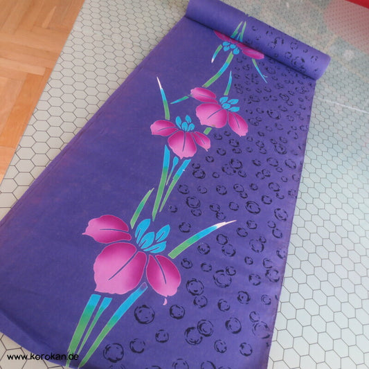 Iris auf lila Yukata Kimono Baumwollstoff