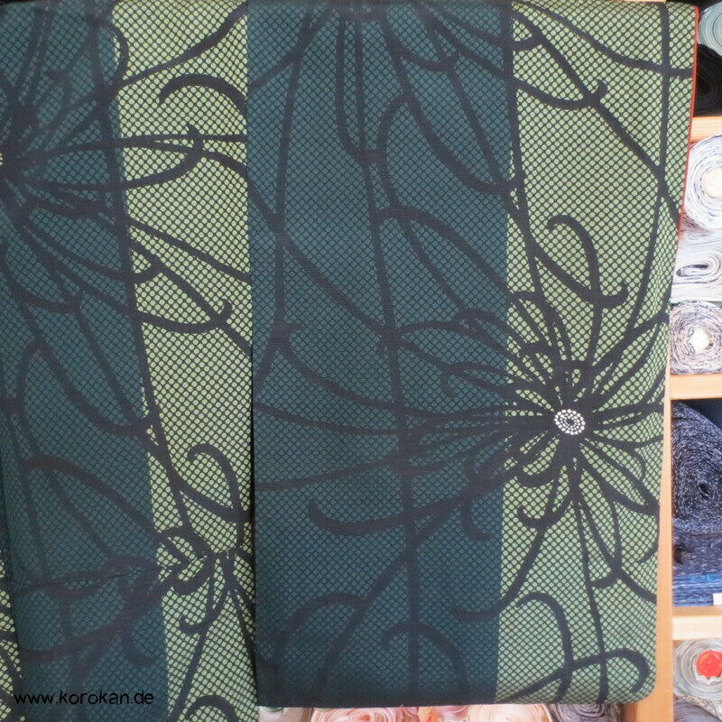 Crazy Chrysanthemen Komon Seiden Kimono, in Jacquardwebung