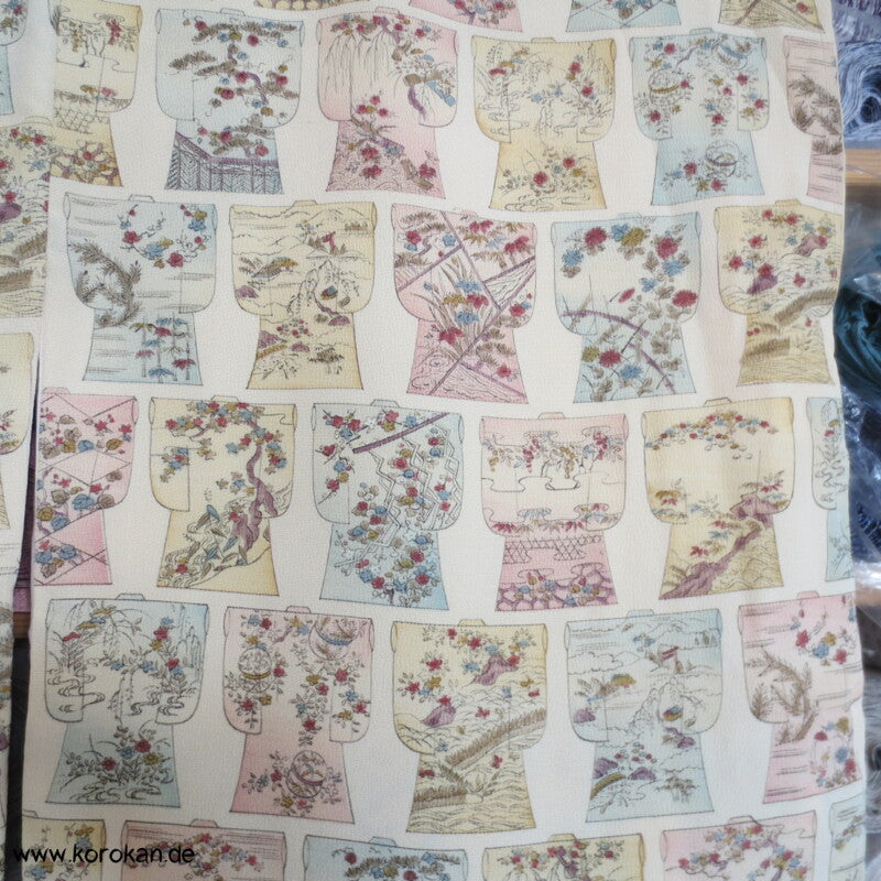 Kimonos als Muster - pastellfarbener Komon Seidencrepe