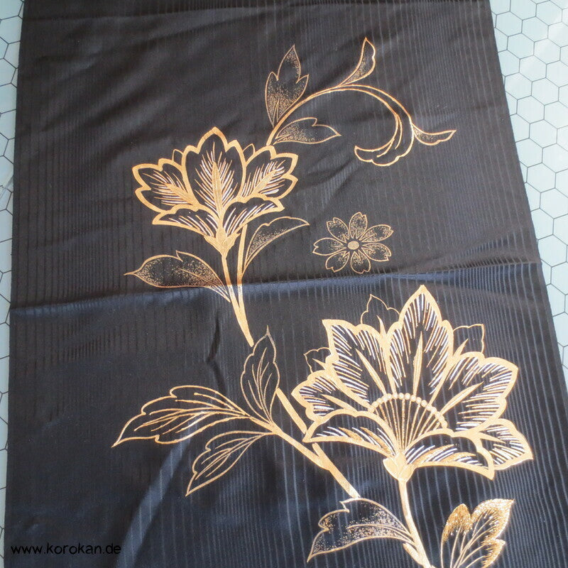 Panel Muster Stoff für Kimono - schwarz mit Gold und Stickerei