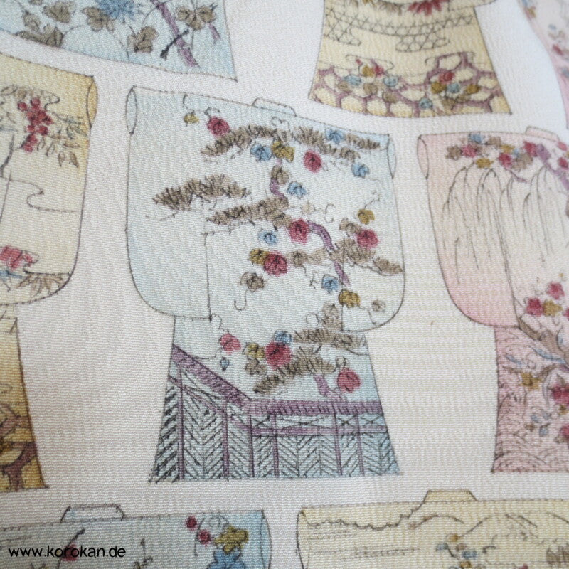 Kimonos als Muster - pastellfarbener Komon Seidencrepe