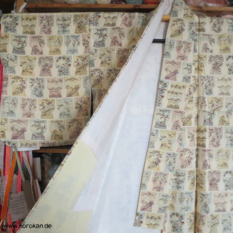 Kimonos als Muster - pastellfarbener Komon Seidencrepe