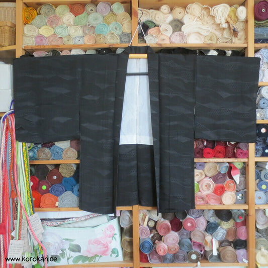 gewebte Musterwellen Haori Kimono Jacke, schwarz