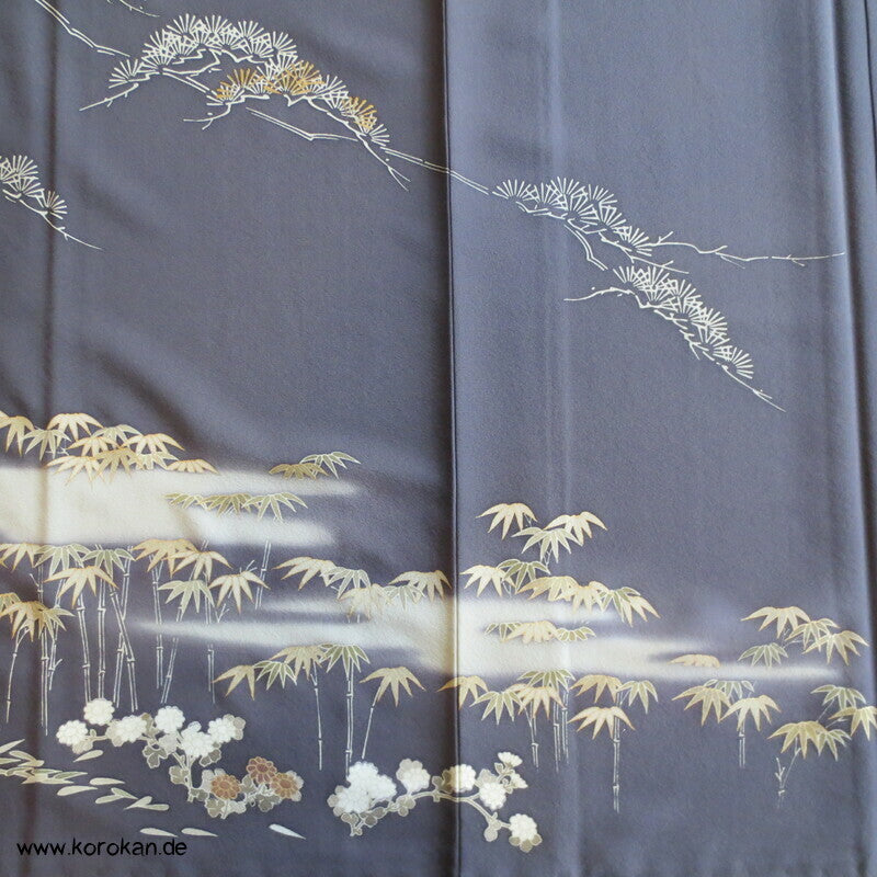 Kiefer und Bambus auf grau Seidencrepe Homongi Kimono