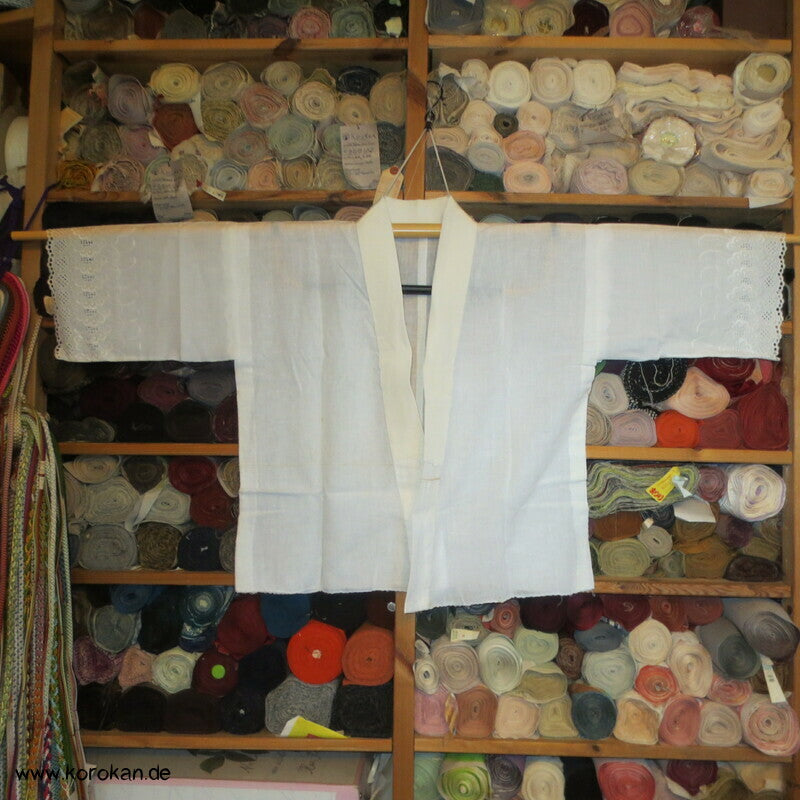 Hadajuban Kimono Unterhemd mit Spitzenärmeln und Han Eri