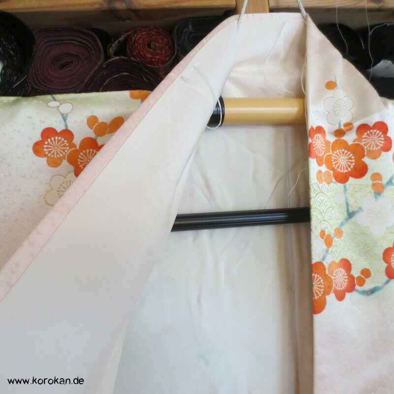 allover Sakurazweige, rosa, rot, gold Furisode Seidensatin Kimono