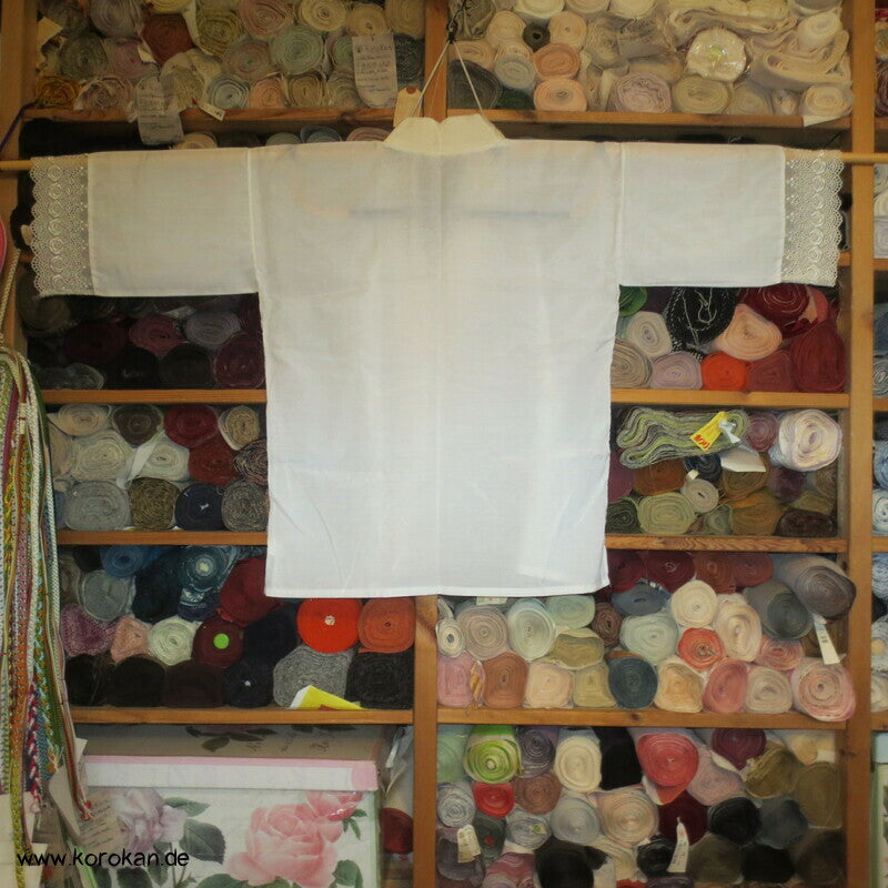 Hadajuban Kimono Unterhemd mit Spitzenärmeln und Han Eri