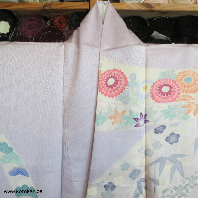 Noshi auf flieder, feiner leichter Furisode Seidendamast Kimono