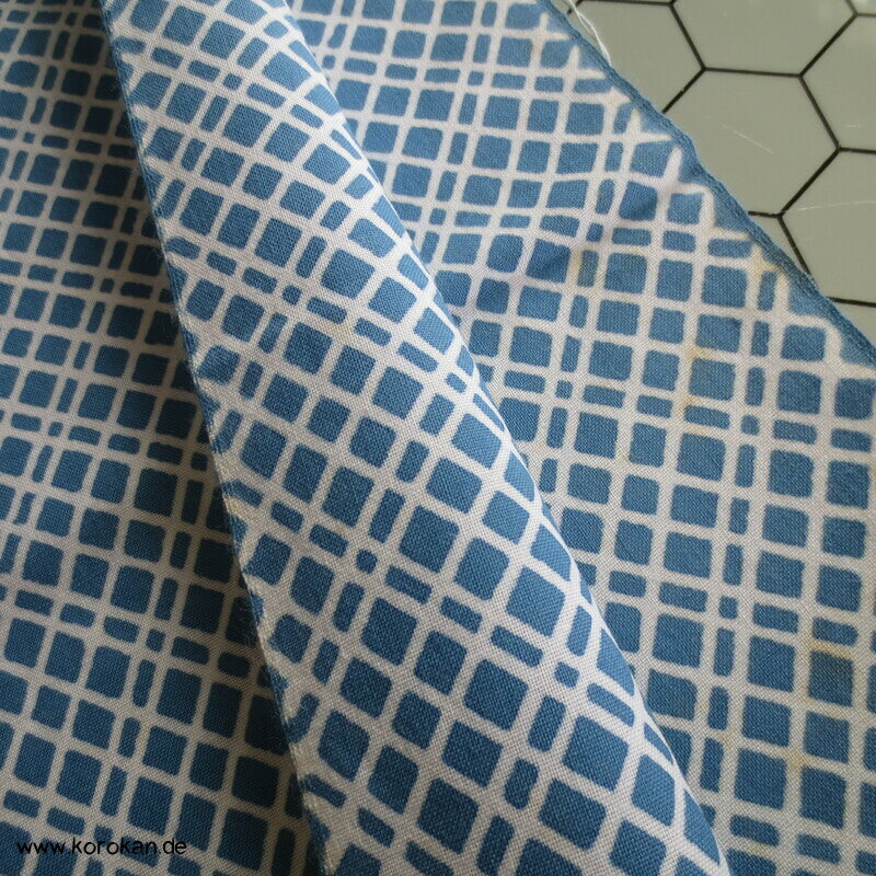 Ume Blüten vor Gittermuster Yukata Kimono Stoff