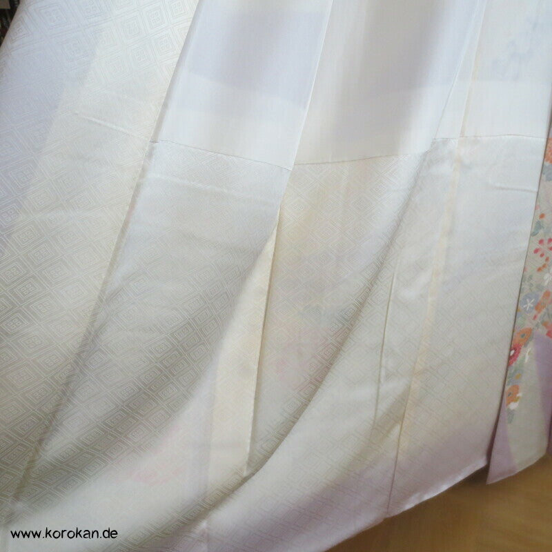 Noshi auf flieder, feiner leichter Furisode Seidendamast Kimono