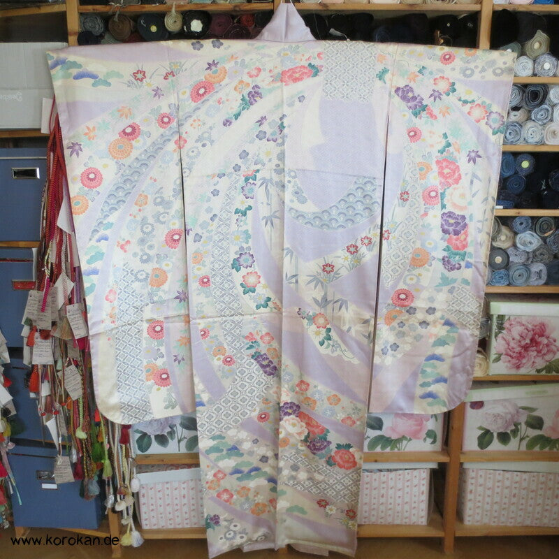 Noshi auf flieder, feiner leichter Furisode Seidendamast Kimono
