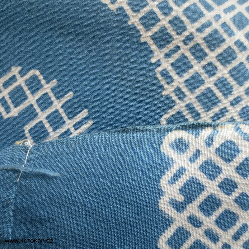 Ume Blüten vor Gittermuster Yukata Kimono Stoff