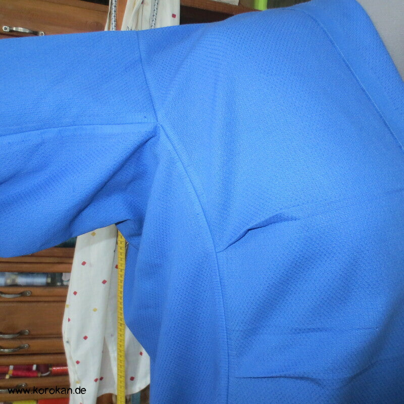 Schnitttestkleid aus Handtuchhalterrolle reine Baumwolle