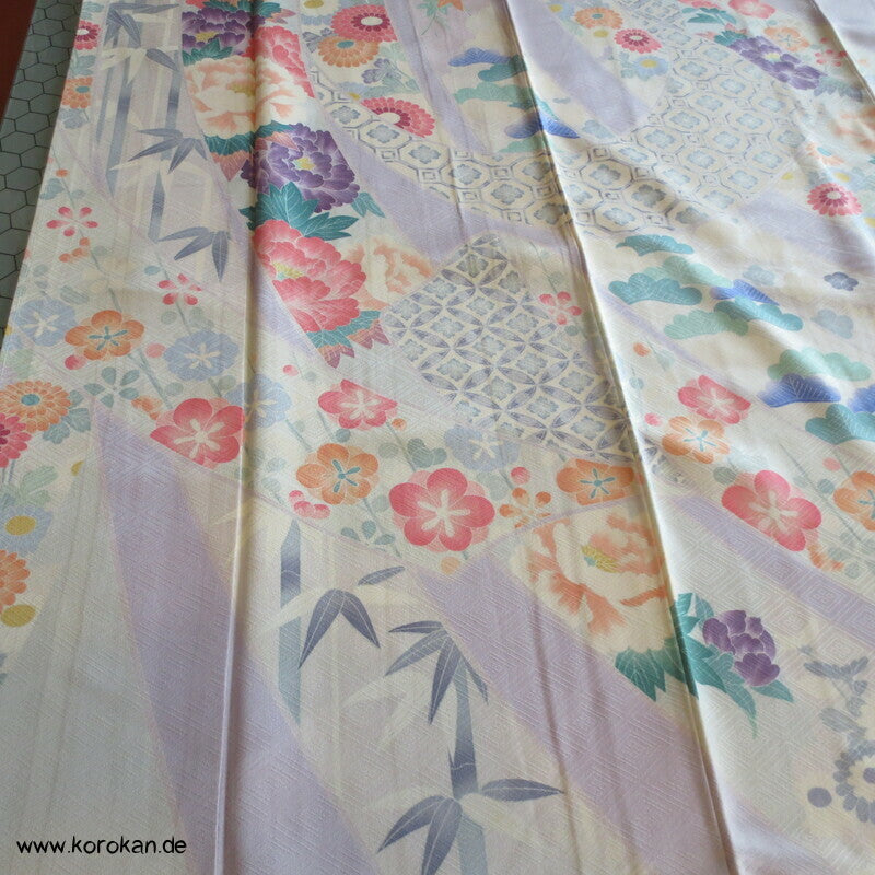 Noshi auf flieder, feiner leichter Furisode Seidendamast Kimono
