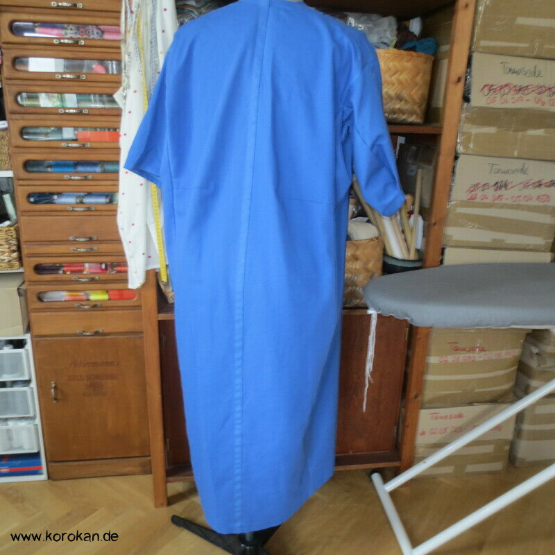 Schnitttestkleid aus Handtuchhalterrolle reine Baumwolle