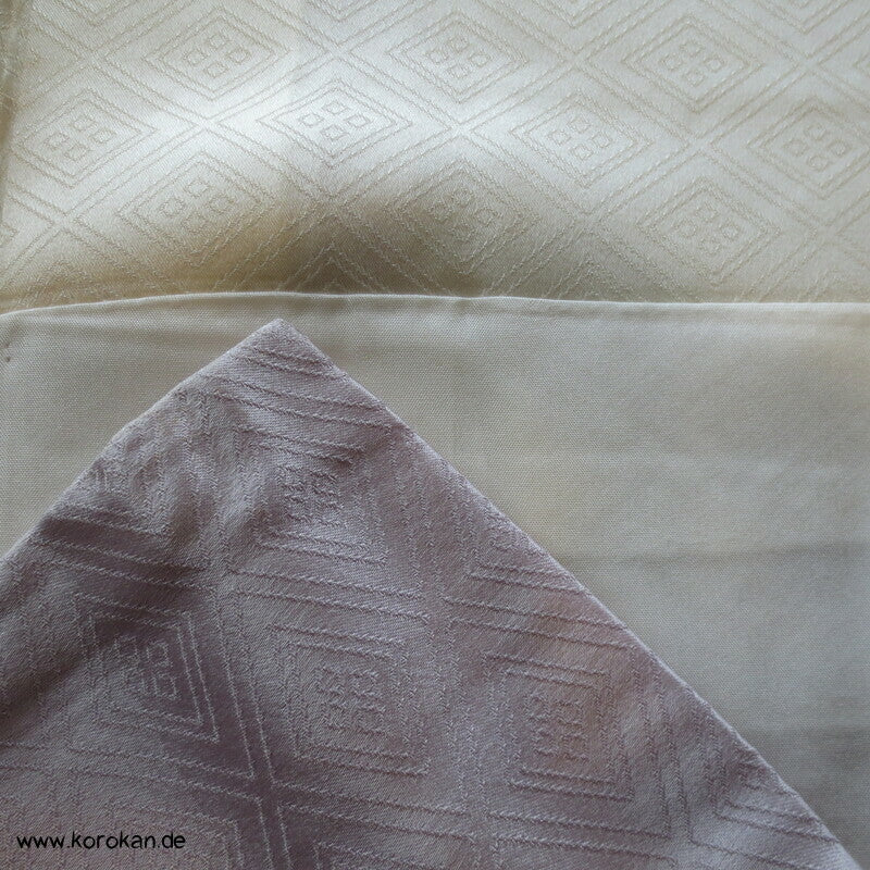 Noshi auf flieder, feiner leichter Furisode Seidendamast Kimono