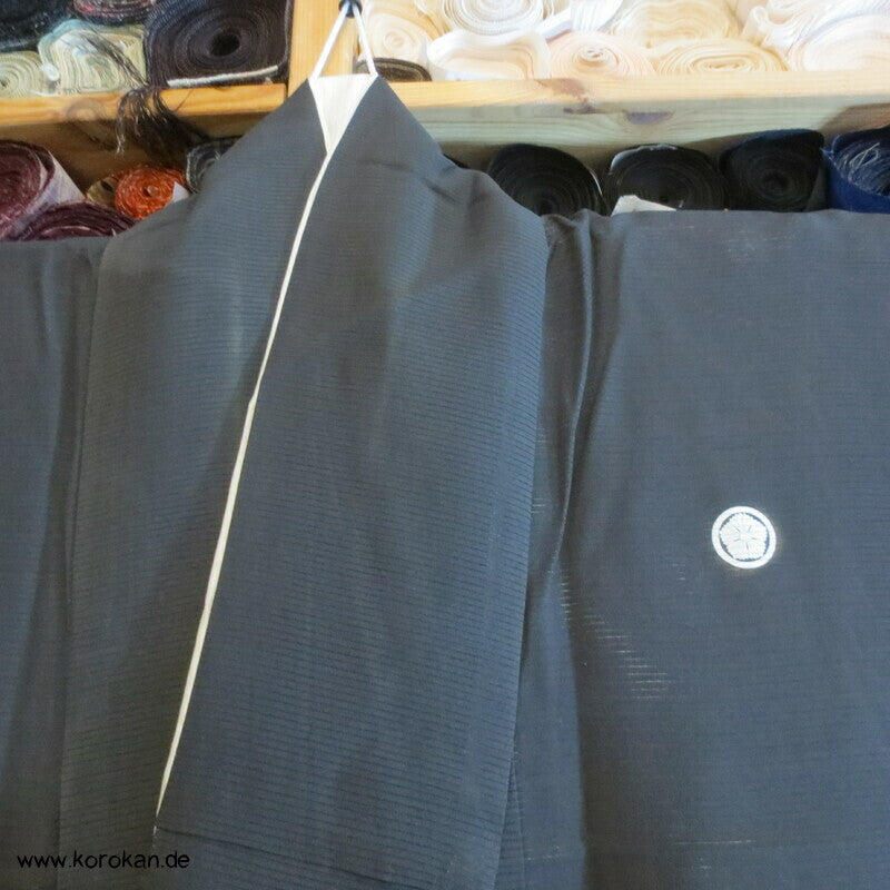 Koi Karpfenteich Tomesode Sommer Kimono Rho Seide