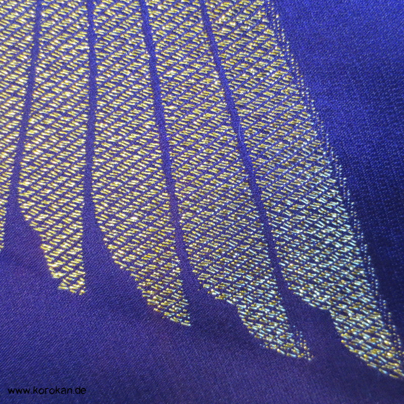 goldene Kraniche auf lila Synthetik Obi / Kimono Brokat