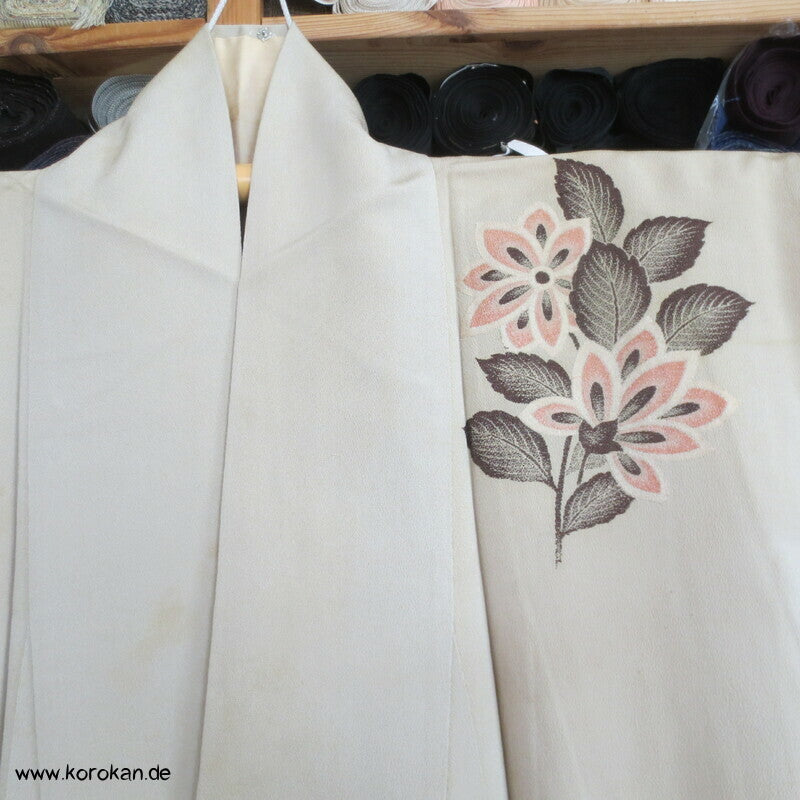 Omeshi Jacquard Pfau hinter Blumen Homongi Kimono