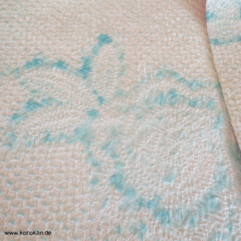 eisblauer Full Shibori Furisode, gestickte Paulownia
