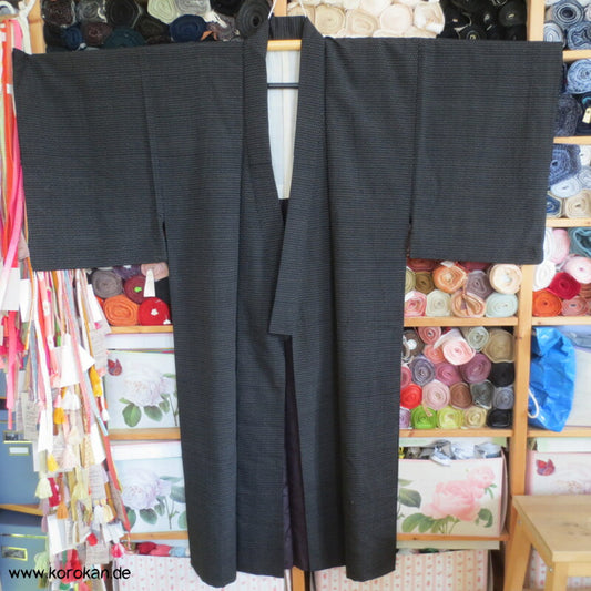 schwarzer Kasuri Tsumugi Seiden Kimono