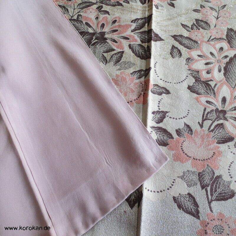 Omeshi Jacquard Pfau hinter Blumen Homongi Kimono