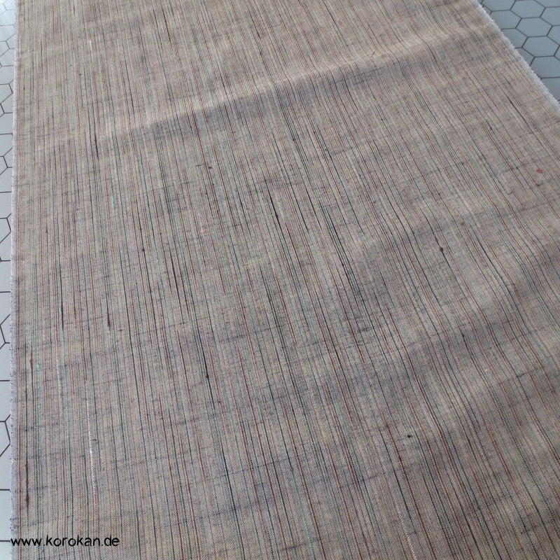 fein bunt gestreifter Tsumugi Seiden Kimono Stoffballen